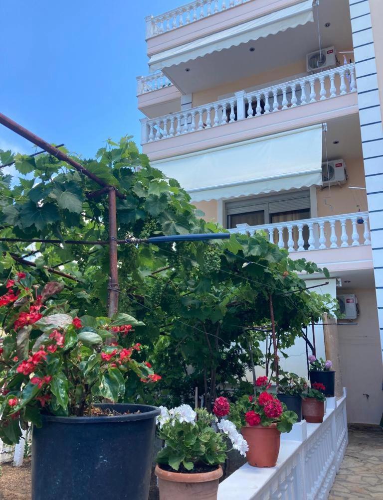 Himara Apartments Buitenkant foto