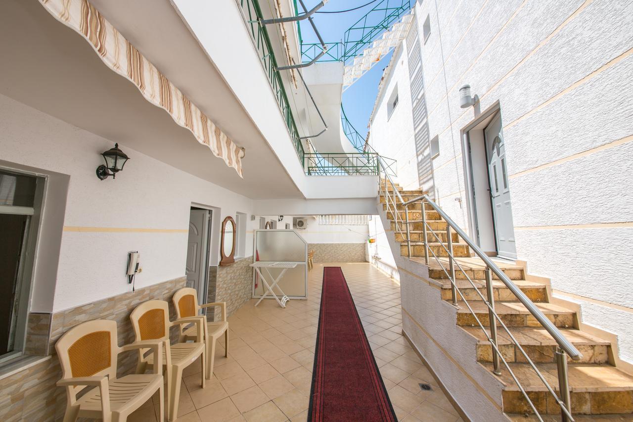 Himara Apartments Buitenkant foto